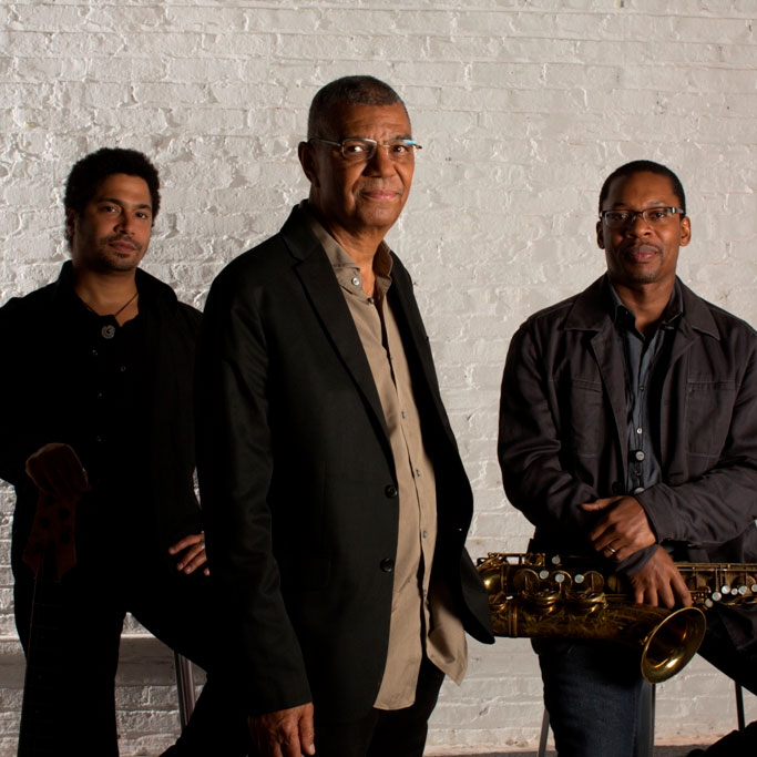 http://www.bluenotemilano.com/wp-content/uploads/2014/07/Jack-Dejohnette.jpg