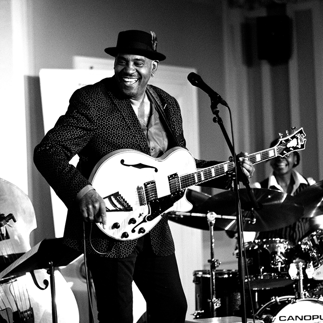 Allan Harris – A Nat King Cole Christmas 08/12/2019 23.00